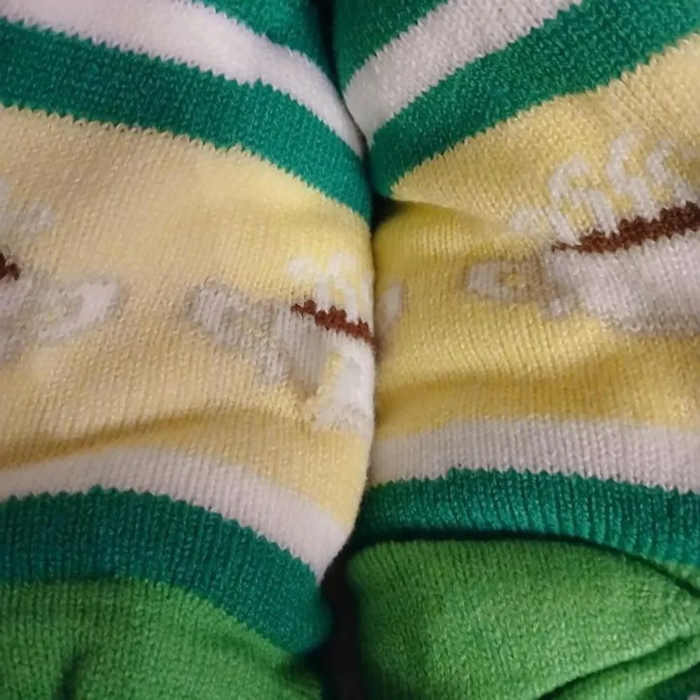 NWT Sherpa lined Friends Central Perk coffee socks 90s y2k